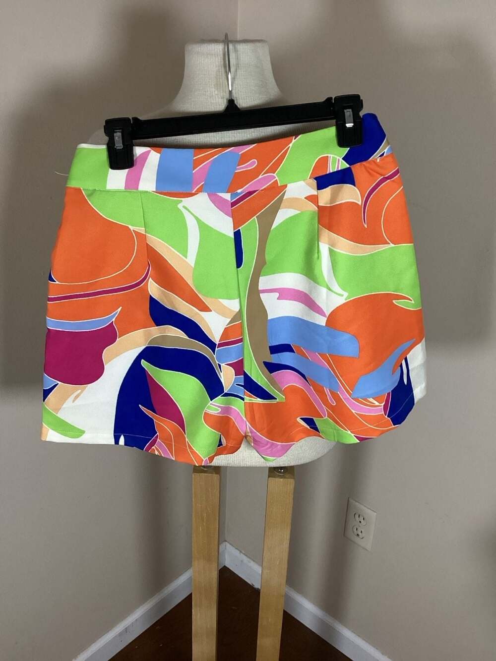 Flying Tomato Abstract Multicolor Print Skort - Picture 3 of 3